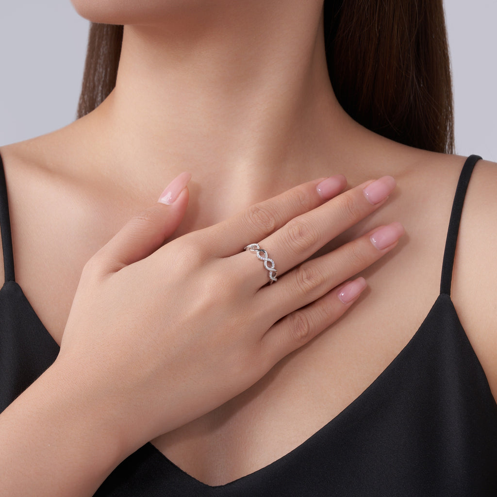 Eternal Wave Moissanite Ring