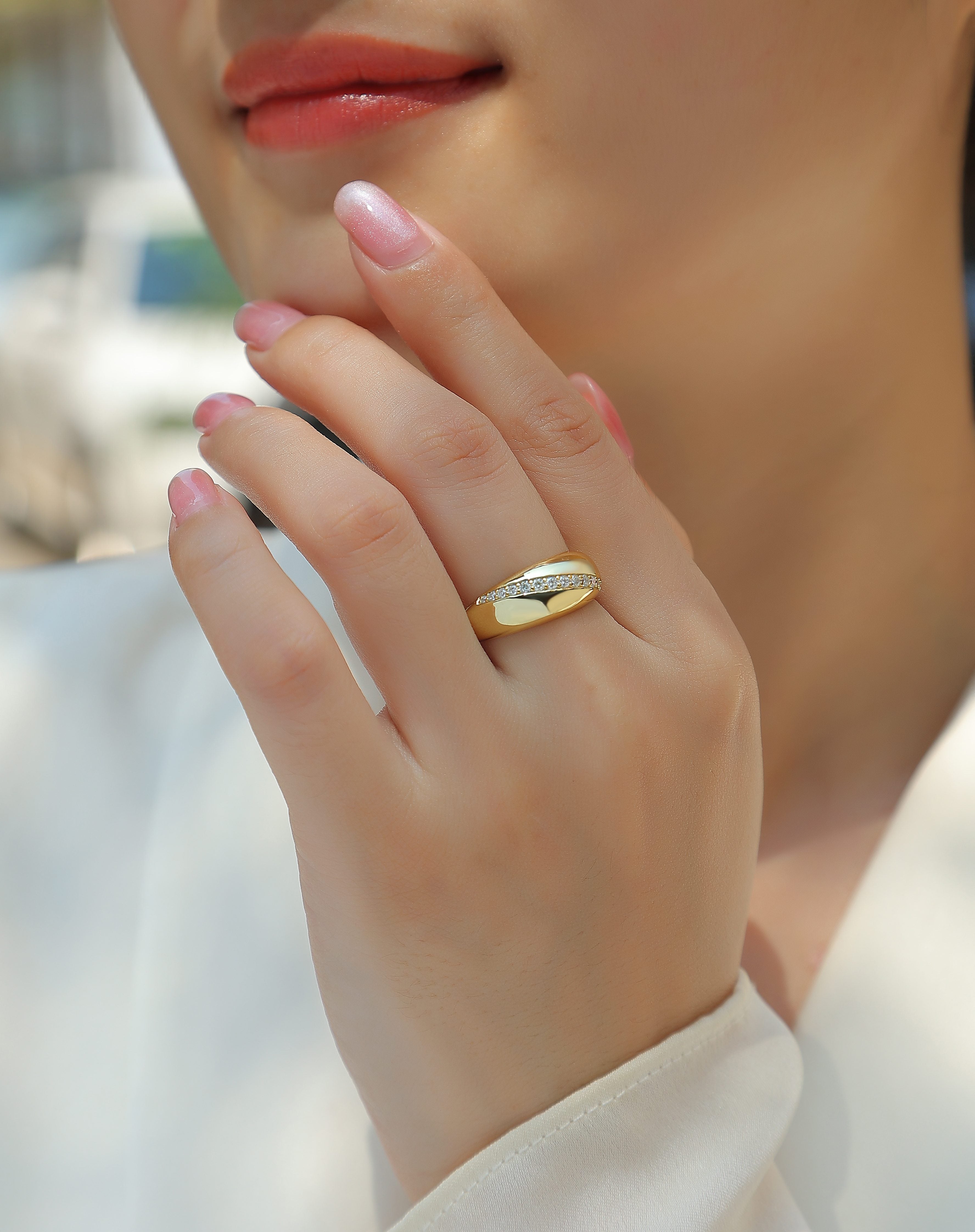 Golden Flow Moissanite Ring