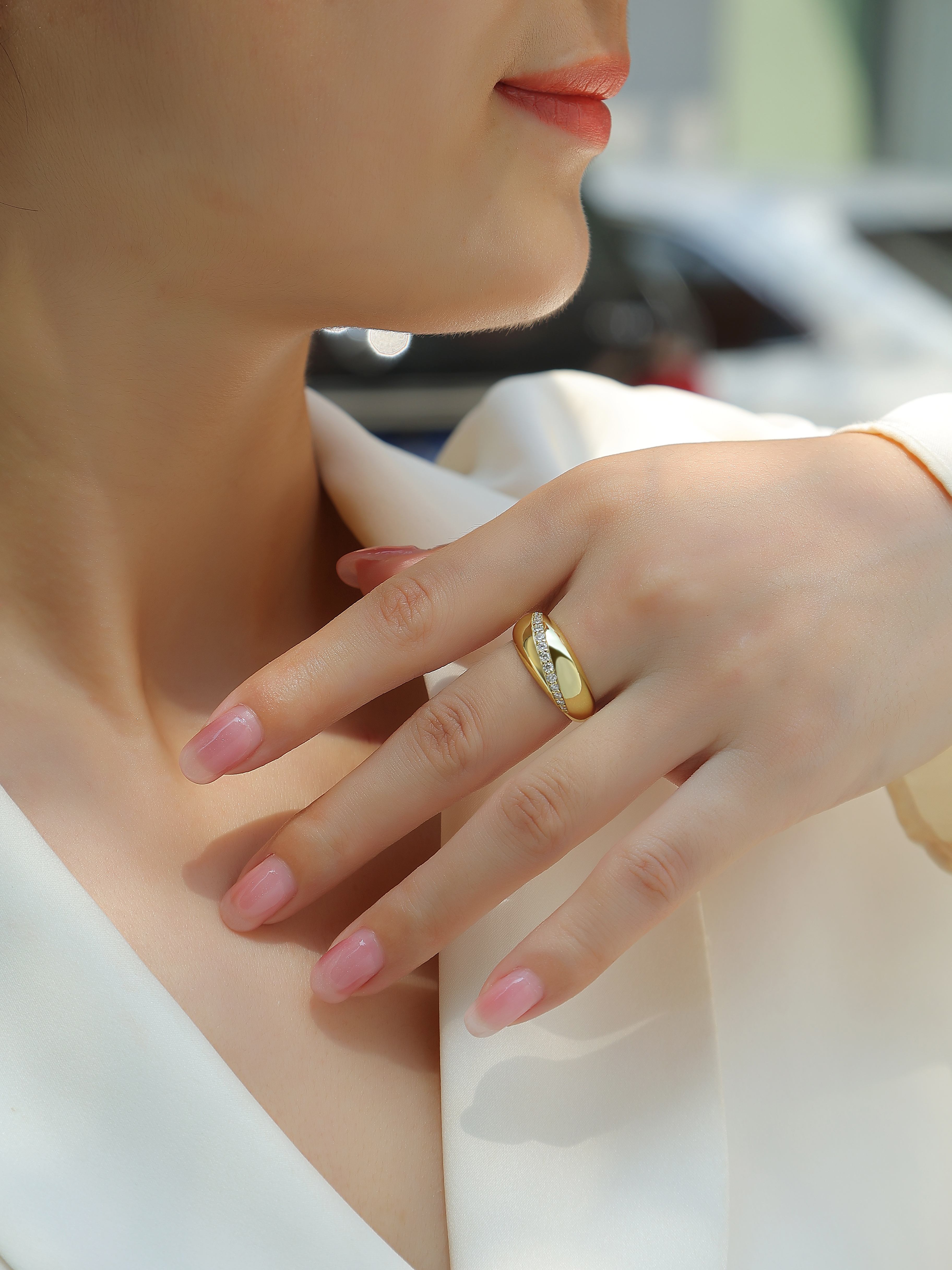 Golden Flow Moissanite Ring