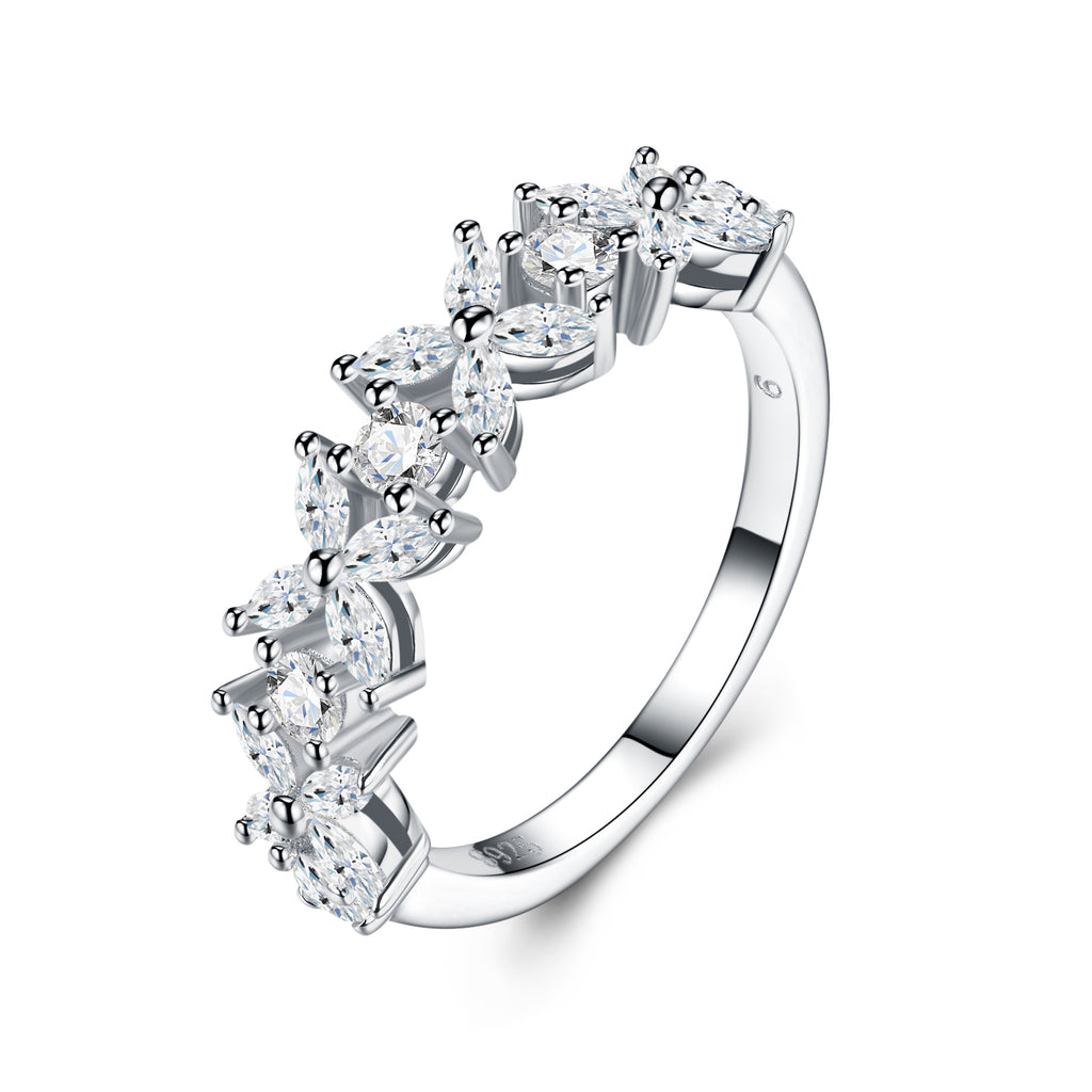Lucky Leaf Moissanite Ring