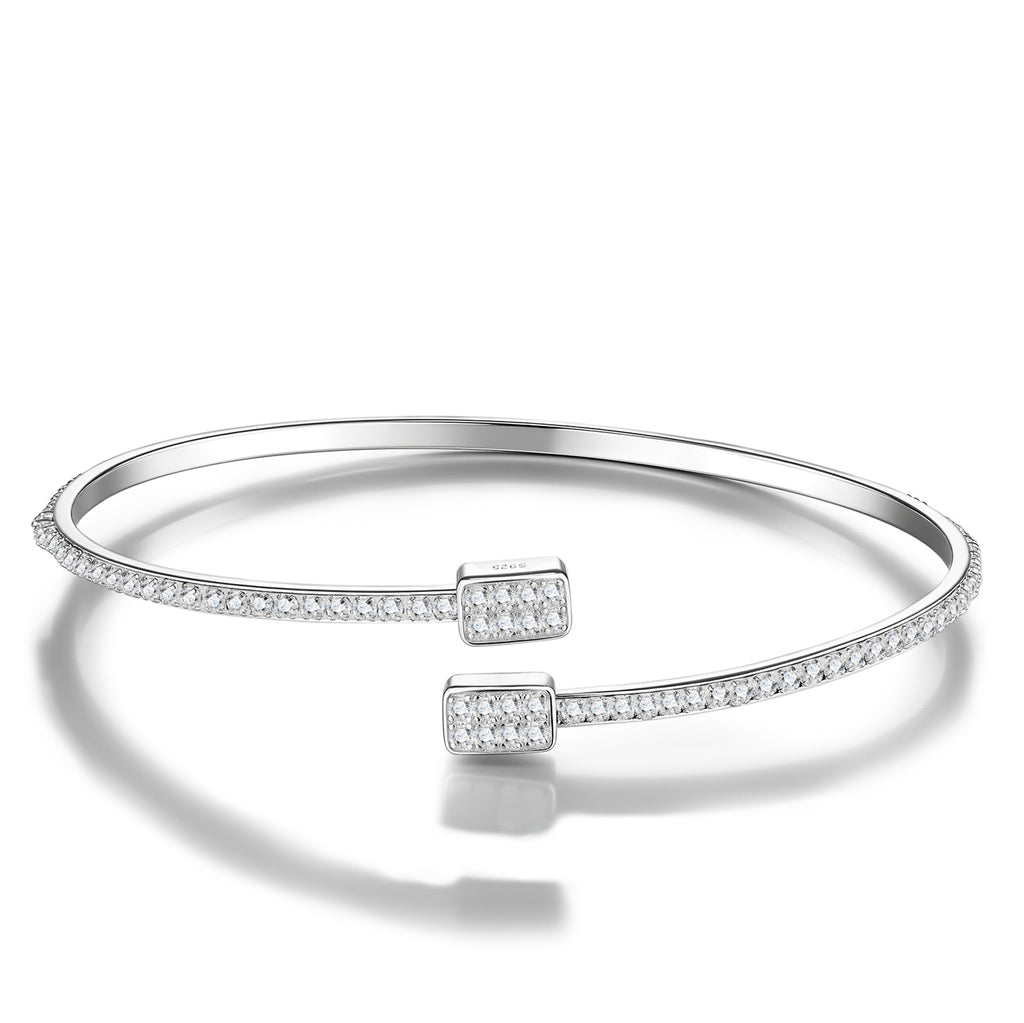 Elegance Edge Moissanite Bangle
