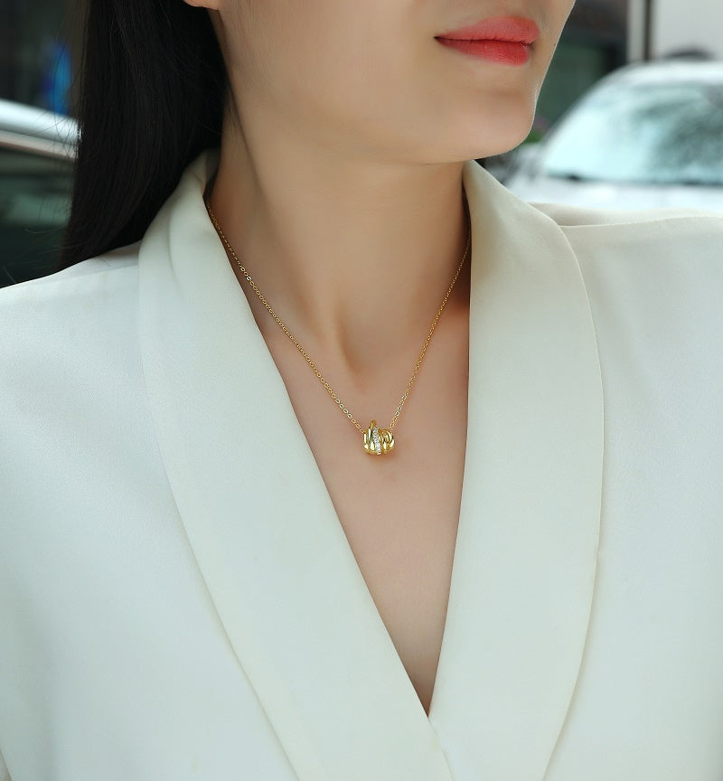 Golden Knot Moissanite Pendant Necklace