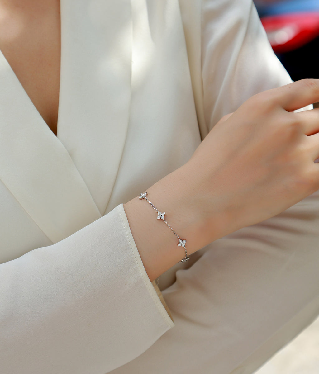 Celestial Whisper Star Bracelet