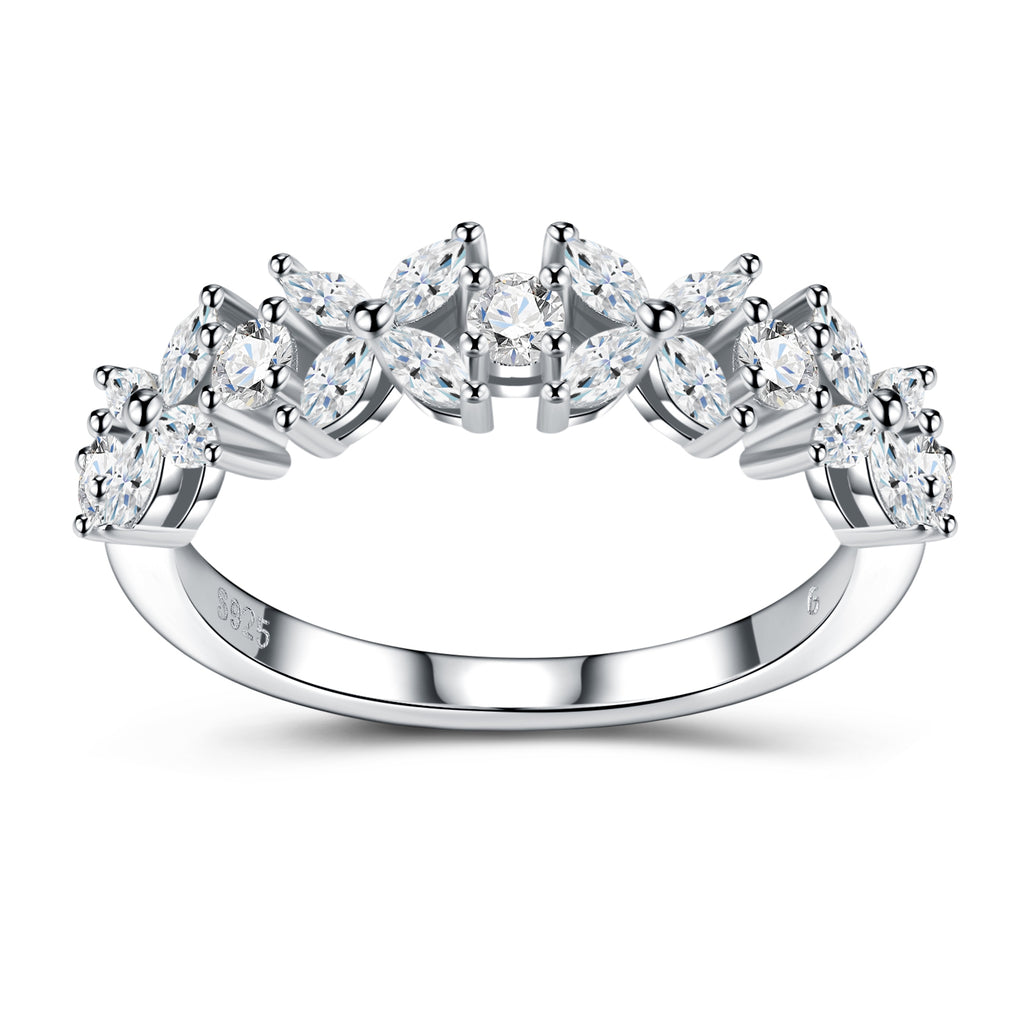 Lucky Leaf Moissanite Ring