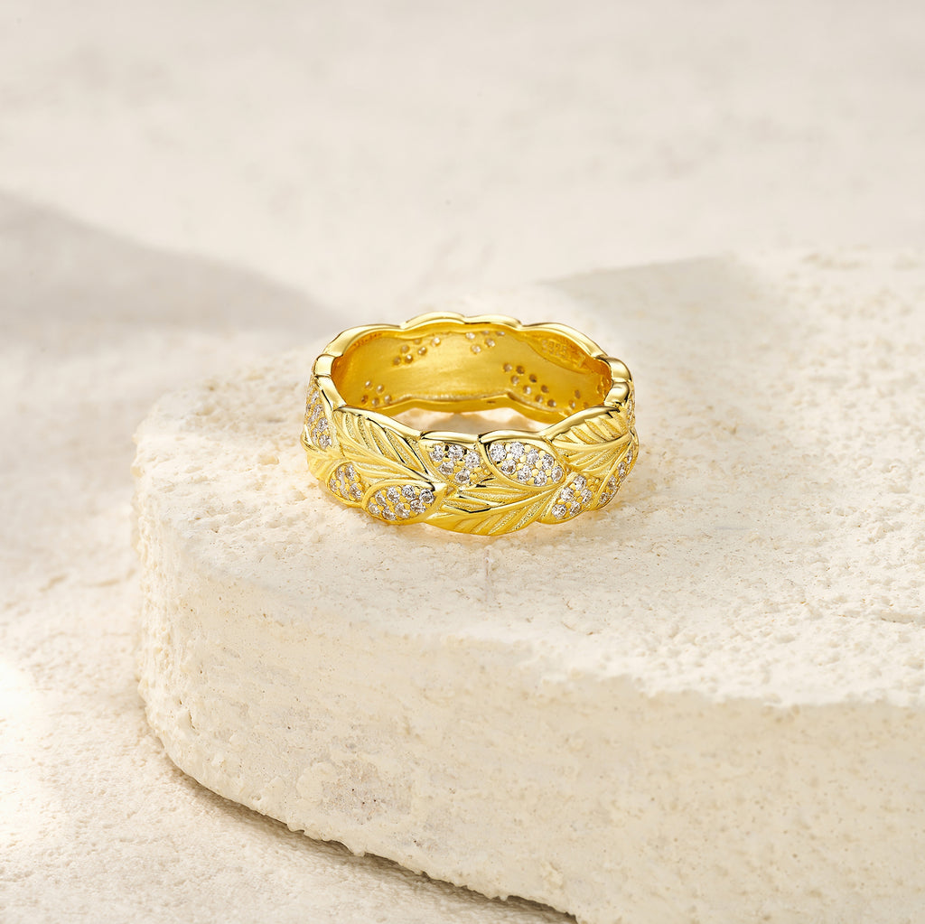 Golden Leaf Luxe Moissanite Ring