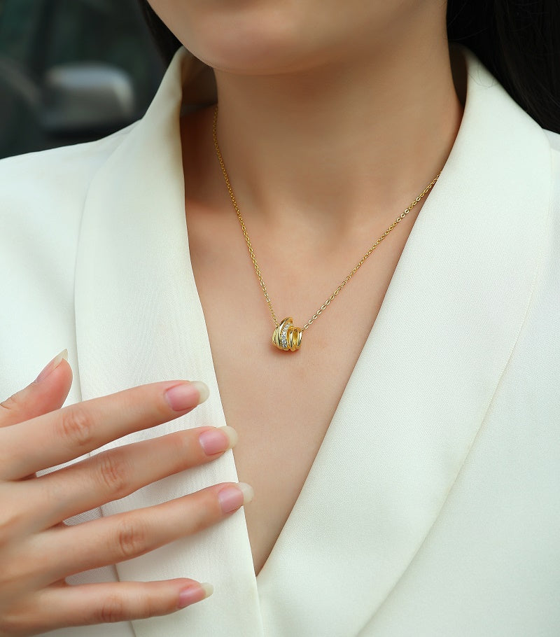 Golden Knot Moissanite Pendant Necklace